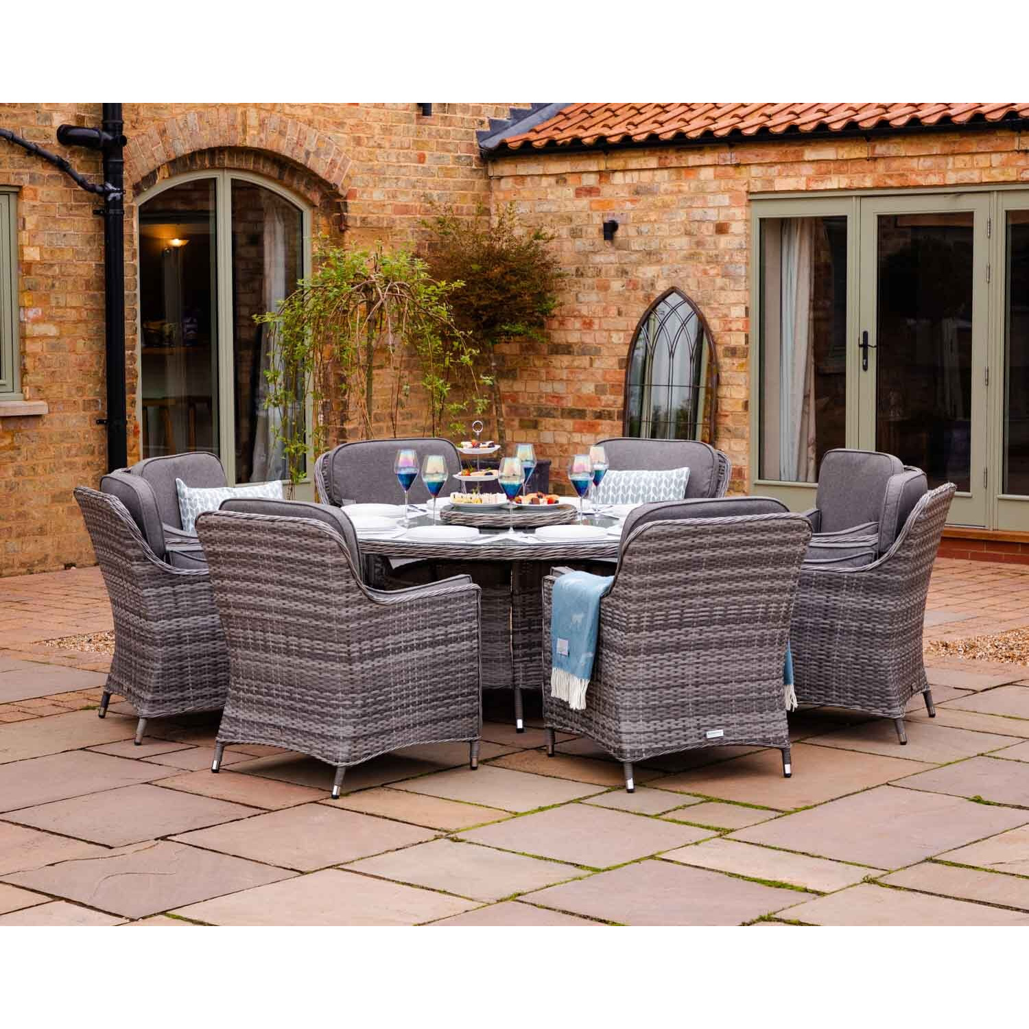 Rattan Garden Set with 8 Dining Chairs & Large Round Dining Table in ...