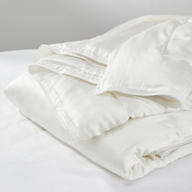 Luxurious Silk Duvet Super King Size by The White Company