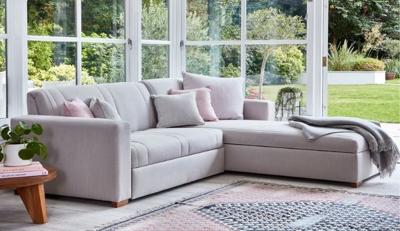 Top tips for choosing the perfect conservatory furniture