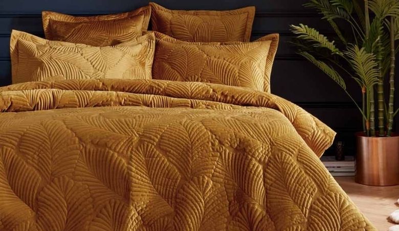 Amortie Luxury Quilted Bed Linen Set in Gold (King Set) By French Bedroom