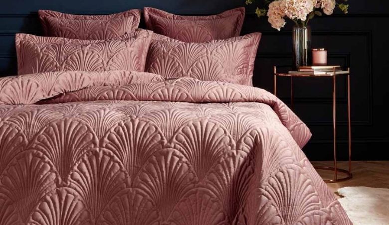  Amortie Luxury Quilted Bed Linen Set in Pink (King Set) By French Bedroom