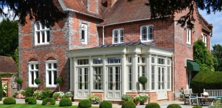 5 Expert Tips to Extend your Home with an Orangery or Conservatory