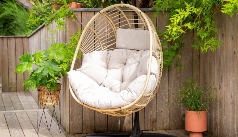 Singapore Hanging Egg Chair Brown by Dunelm