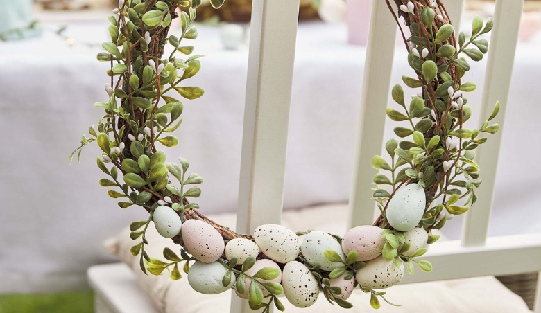 35cm Egg Easter Wreath By Lights4fun