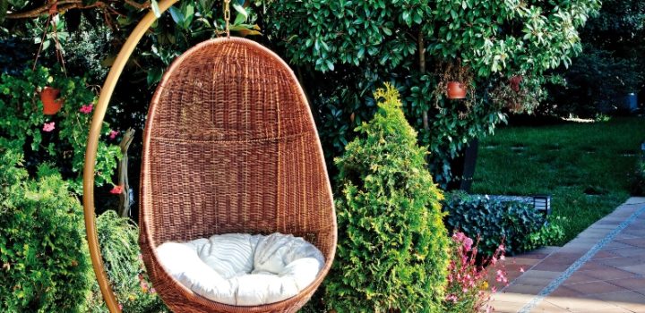 10 Best Outdoor Chairs For Comfort & Budget