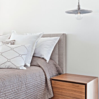 How to Choose a Bedside Table 6 Expert Tips